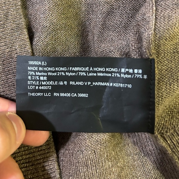 Theory Riland V-Neck Sweater, size large. - Picture 2 of 5